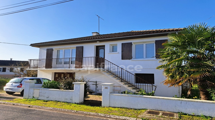 Ma-Cabane - Vente Maison ROCHES PREMARIE ANDILLE, 87 m²