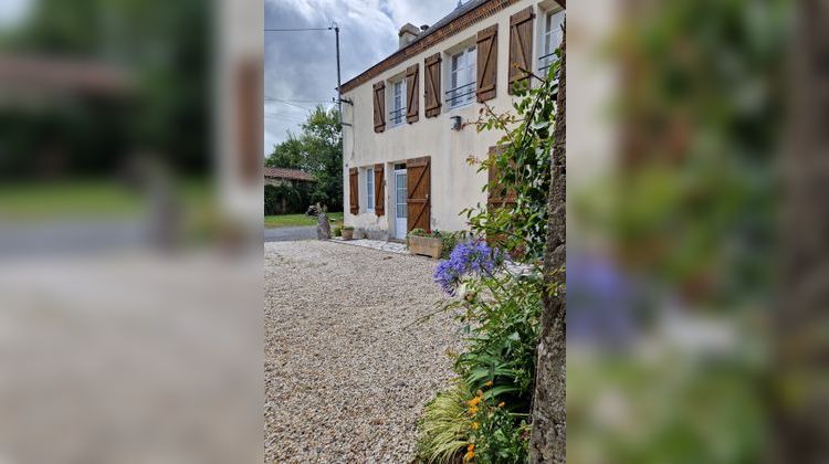 Ma-Cabane - Vente Maison ROCHESERVIERE, 97 m²