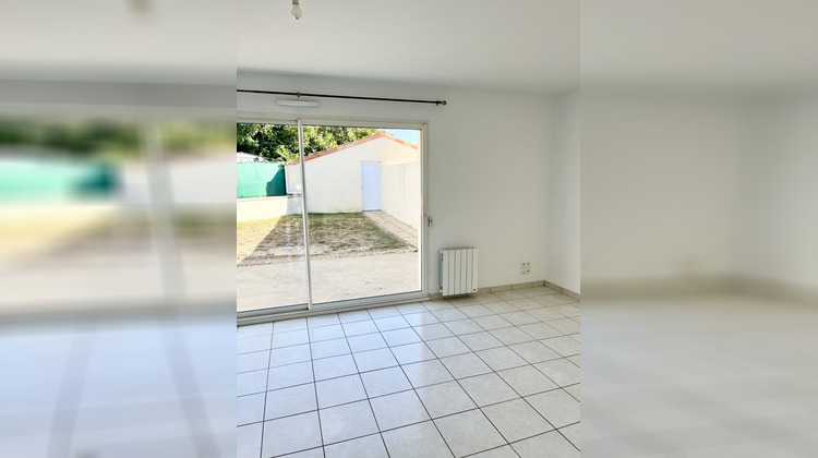 Ma-Cabane - Vente Maison ROCHESERVIERE, 69 m²