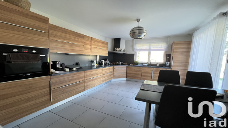 Ma-Cabane - Vente Maison Roëzé-sur-Sarthe, 183 m²