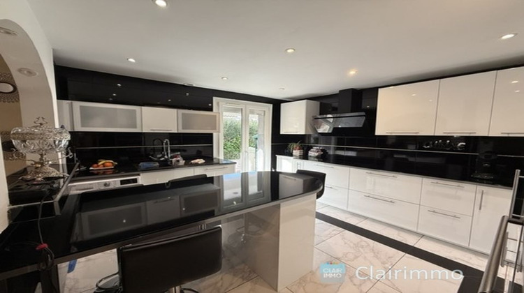 Ma-Cabane - Vente Maison ROGNAC, 180 m²