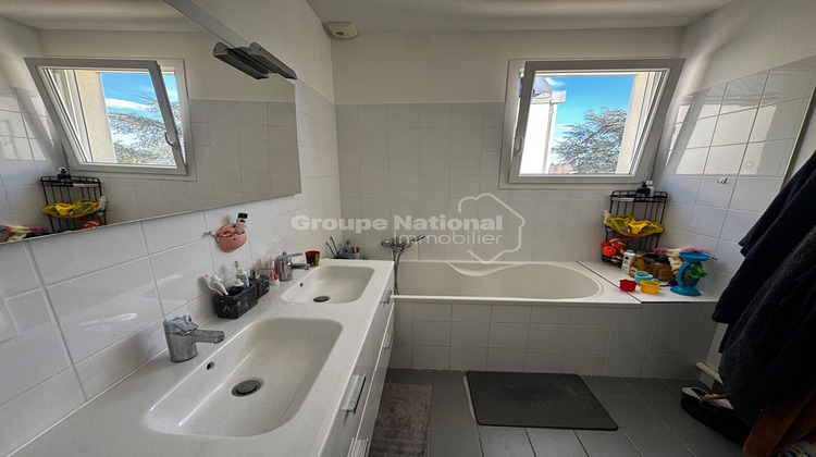 Ma-Cabane - Vente Maison ROMANS-SUR-ISERE, 92 m²
