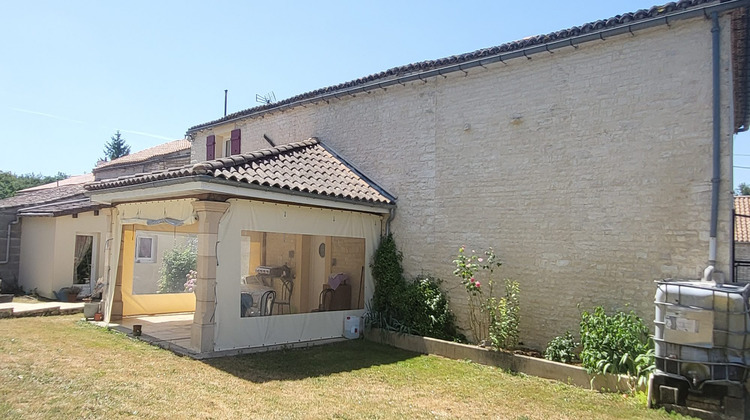 Ma-Cabane - Vente Maison Romazières, 203 m²