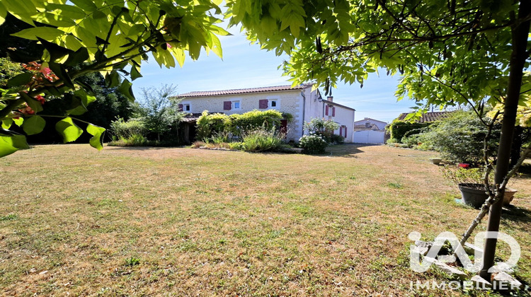Ma-Cabane - Vente Maison Romazières, 181 m²
