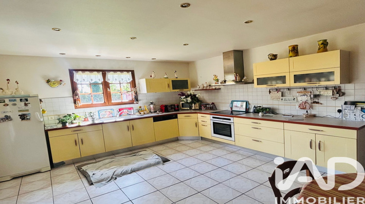 Ma-Cabane - Vente Maison Ronchois, 223 m²