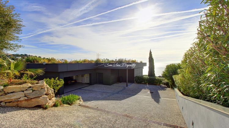 Ma-Cabane - Vente Maison ROQUEBRUNE-SUR-ARGENS, 380 m²