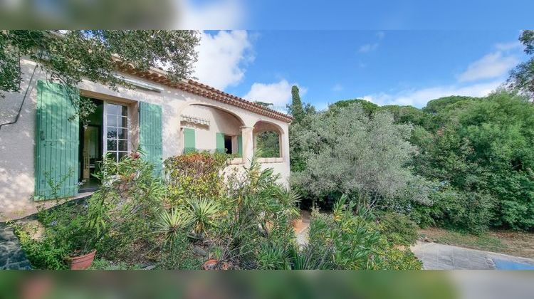 Ma-Cabane - Vente Maison ROQUEBRUNE-SUR-ARGENS, 137 m²