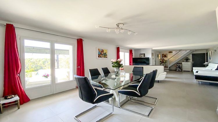 Ma-Cabane - Vente Maison ROQUEBRUNE-SUR-ARGENS, 185 m²