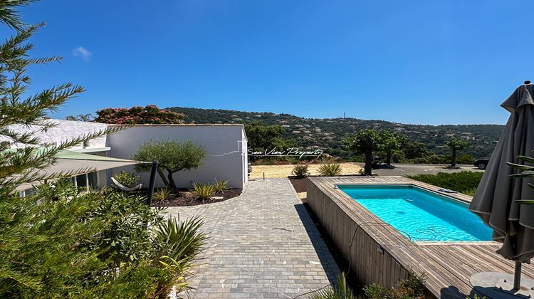 Ma-Cabane - Vente Maison ROQUEBRUNE-SUR-ARGENS, 191 m²