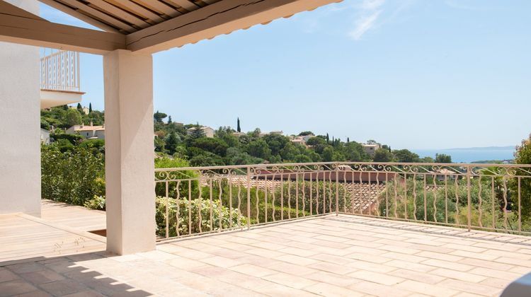 Ma-Cabane - Vente Maison ROQUEBRUNE-SUR-ARGENS, 150 m²