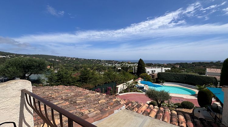 Ma-Cabane - Vente Maison ROQUEBRUNE-SUR-ARGENS, 193 m²