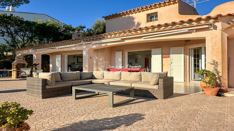 Ma-Cabane - Vente Maison ROQUEBRUNE-SUR-ARGENS, 183 m²