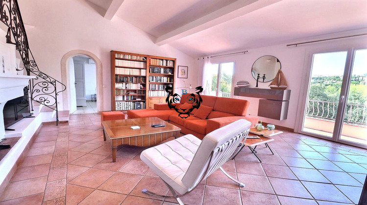 Ma-Cabane - Vente Maison ROQUEBRUNE-SUR-ARGENS, 124 m²