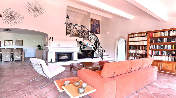 Ma-Cabane - Vente Maison ROQUEBRUNE-SUR-ARGENS, 124 m²