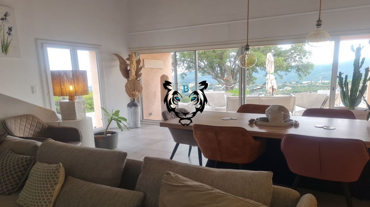 Ma-Cabane - Vente Maison ROQUEBRUNE-SUR-ARGENS, 150 m²