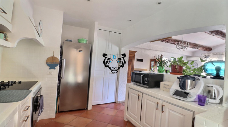 Ma-Cabane - Vente Maison ROQUEBRUNE-SUR-ARGENS, 188 m²