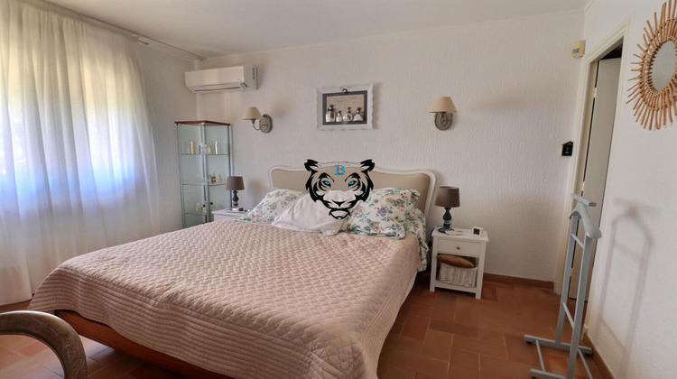 Ma-Cabane - Vente Maison ROQUEBRUNE-SUR-ARGENS, 188 m²