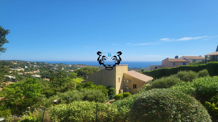 Ma-Cabane - Vente Maison ROQUEBRUNE-SUR-ARGENS, 68 m²