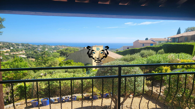 Ma-Cabane - Vente Maison ROQUEBRUNE-SUR-ARGENS, 68 m²