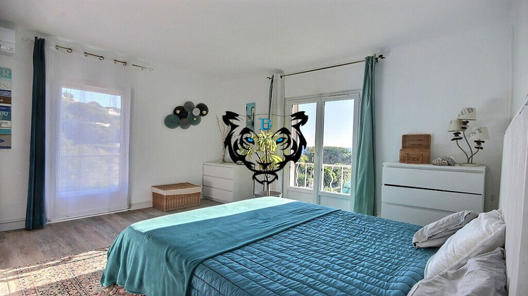 Ma-Cabane - Vente Maison ROQUEBRUNE-SUR-ARGENS, 160 m²