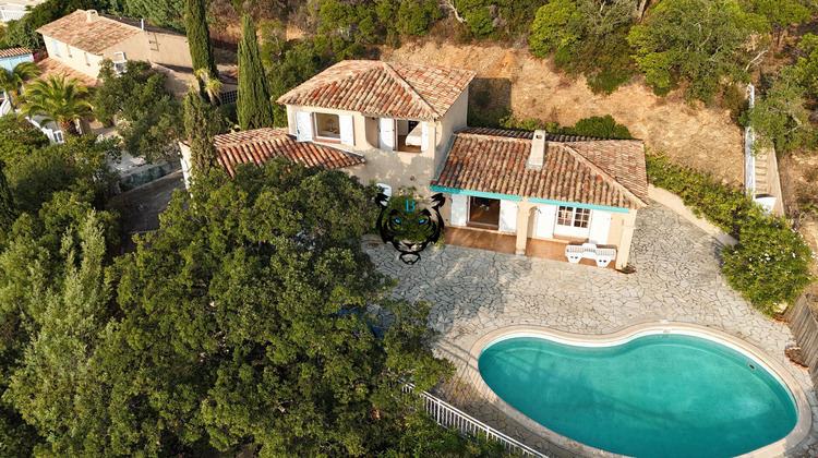 Ma-Cabane - Vente Maison ROQUEBRUNE-SUR-ARGENS, 109 m²