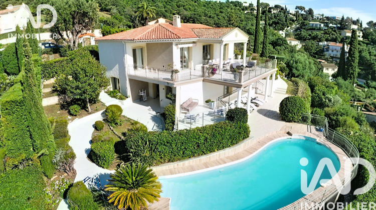 Ma-Cabane - Vente Maison Roquebrune-sur-Argens, 191 m²