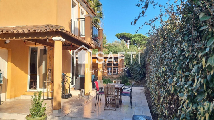 Ma-Cabane - Vente Maison Roquebrune-sur-Argens, 80 m²