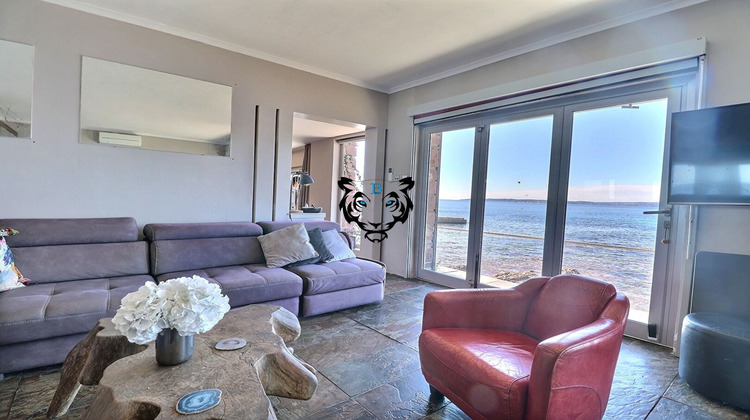 Ma-Cabane - Vente Maison ROQUEBRUNE-SUR-ARGENS, 142 m²