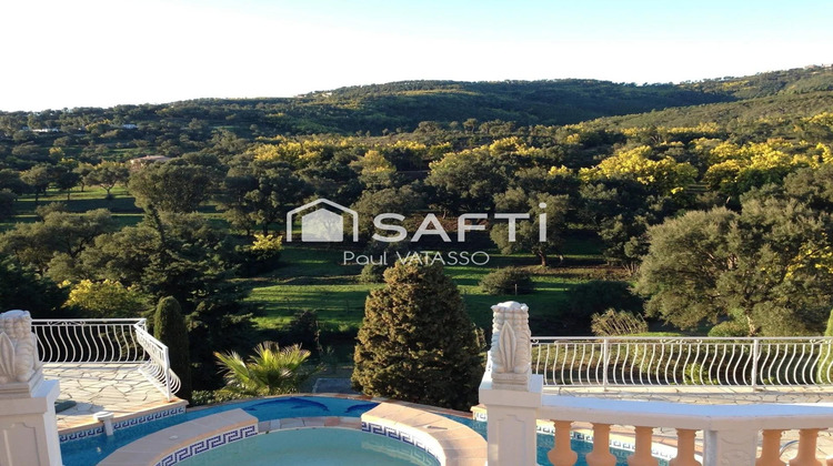 Ma-Cabane - Vente Maison Roquebrune-sur-Argens, 225 m²