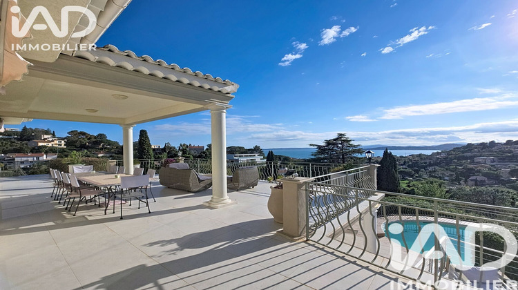 Ma-Cabane - Vente Maison Roquebrune-sur-Argens, 199 m²