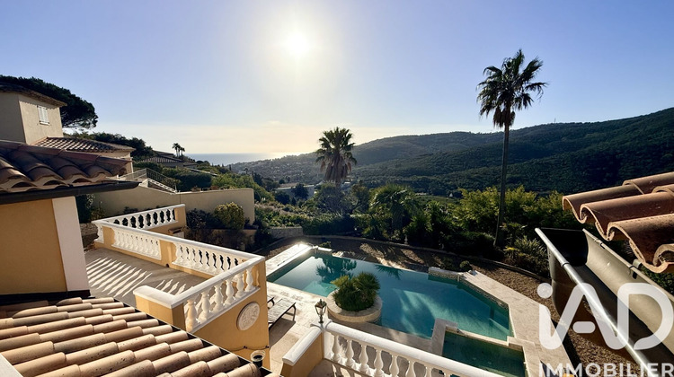 Ma-Cabane - Vente Maison Roquebrune-sur-Argens, 176 m²