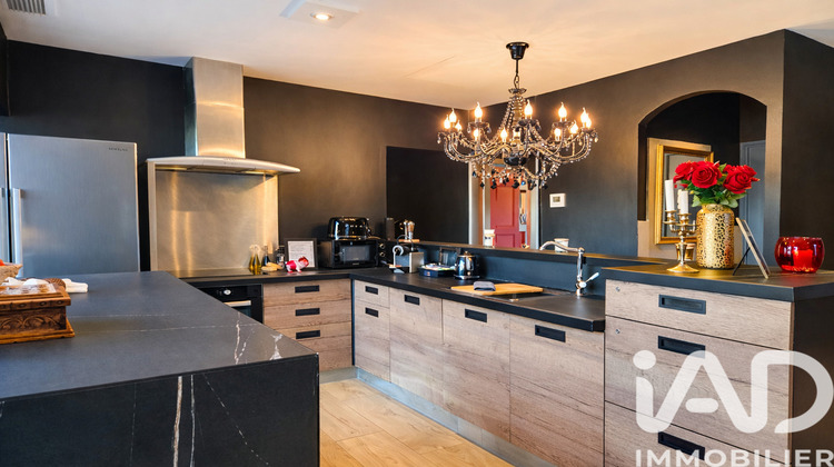 Ma-Cabane - Vente Maison Roquebrune-sur-Argens, 77 m²