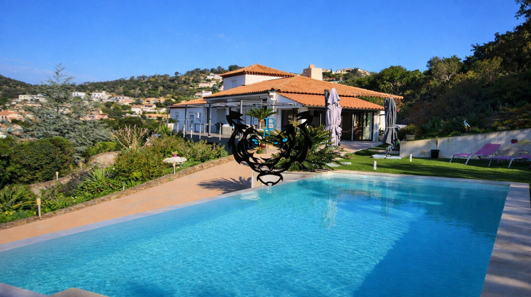 Ma-Cabane - Vente Maison ROQUEBRUNE-SUR-ARGENS, 187 m²