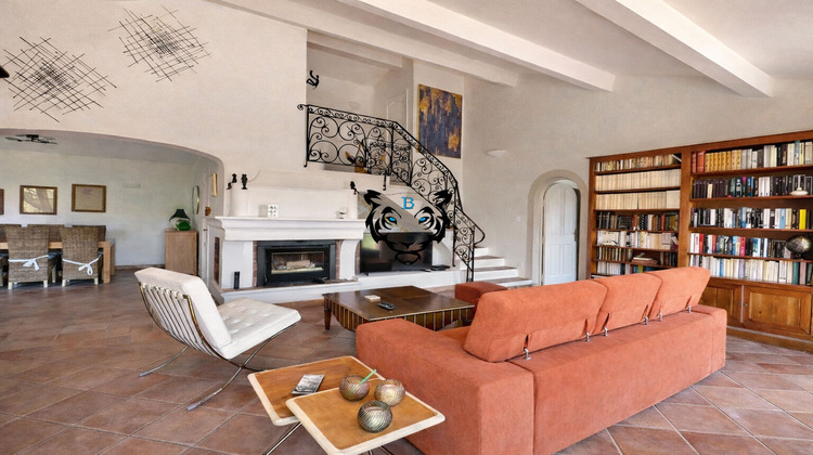 Ma-Cabane - Vente Maison ROQUEBRUNE-SUR-ARGENS, 124 m²