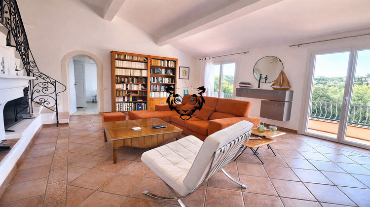 Ma-Cabane - Vente Maison ROQUEBRUNE-SUR-ARGENS, 124 m²