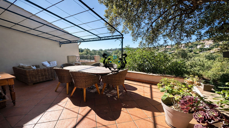 Ma-Cabane - Vente Maison ROQUEBRUNE-SUR-ARGENS, 124 m²