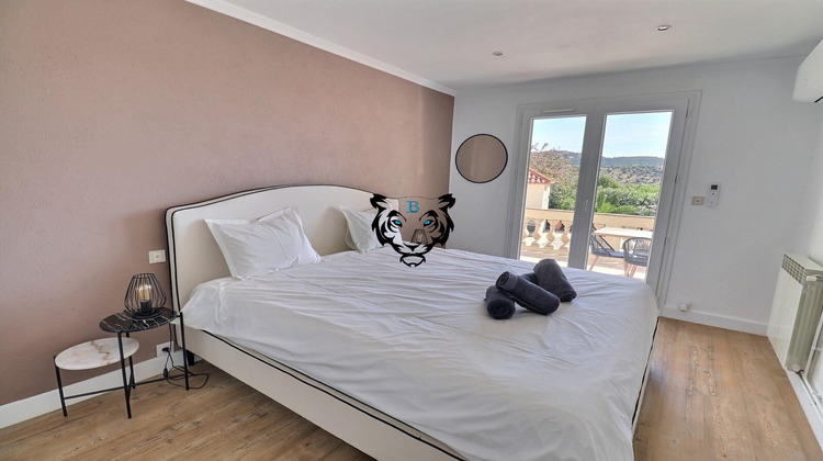 Ma-Cabane - Vente Maison ROQUEBRUNE-SUR-ARGENS, 213 m²