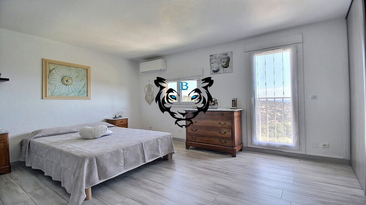 Ma-Cabane - Vente Maison ROQUEBRUNE-SUR-ARGENS, 85 m²