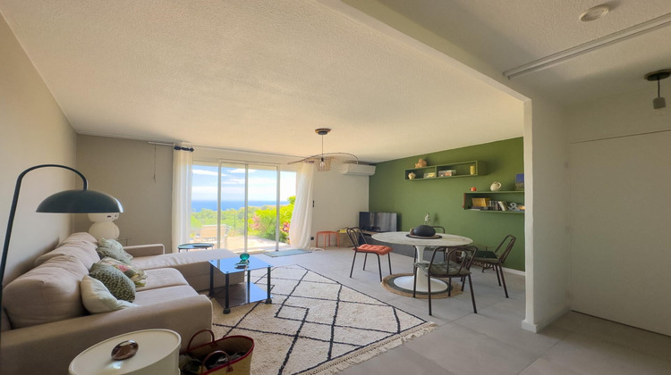 Ma-Cabane - Vente Maison Roquebrune-sur-Argens, 83 m²