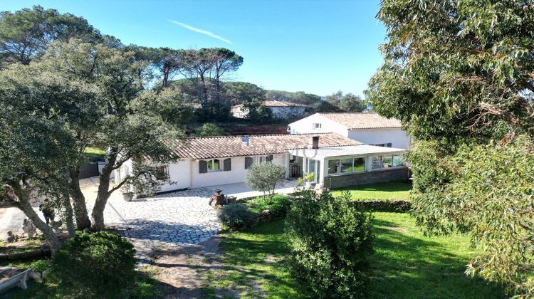 Ma-Cabane - Vente Maison Roquebrune-sur-Argens, 210 m²