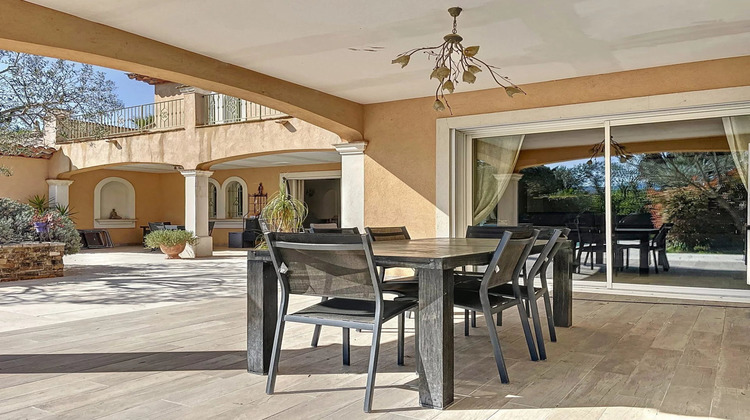 Ma-Cabane - Vente Maison Roquebrune-sur-Argens, 239 m²