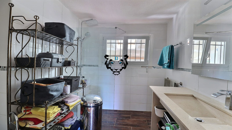 Ma-Cabane - Vente Maison ROQUEBRUNE-SUR-ARGENS, 98 m²