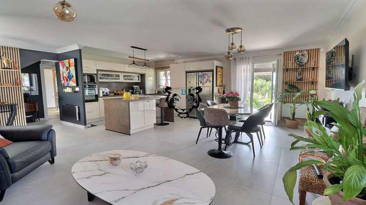 Ma-Cabane - Vente Maison ROQUEBRUNE-SUR-ARGENS, 96 m²