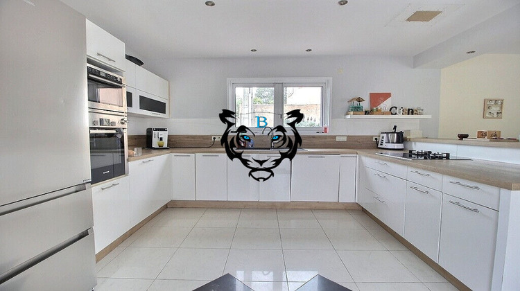 Ma-Cabane - Vente Maison ROQUEBRUNE-SUR-ARGENS, 154 m²