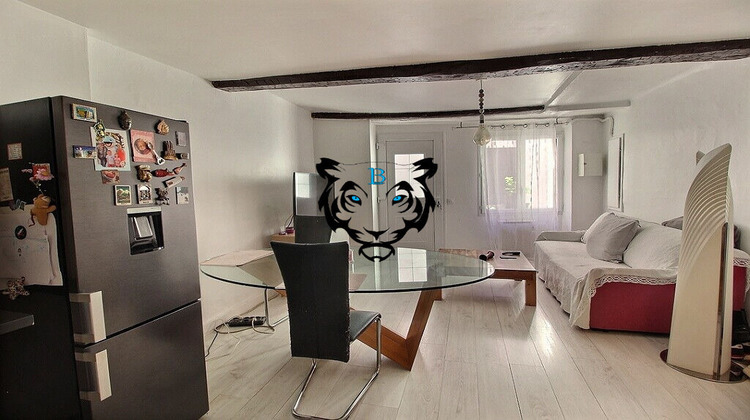 Ma-Cabane - Vente Maison ROQUEBRUNE-SUR-ARGENS, 65 m²