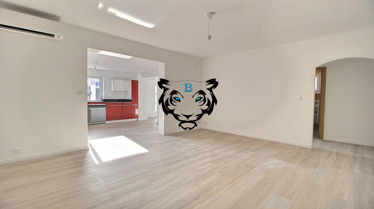 Ma-Cabane - Vente Maison ROQUEBRUNE-SUR-ARGENS, 89 m²