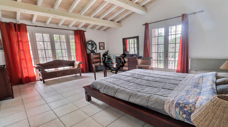 Ma-Cabane - Vente Maison ROQUEBRUNE-SUR-ARGENS, 233 m²