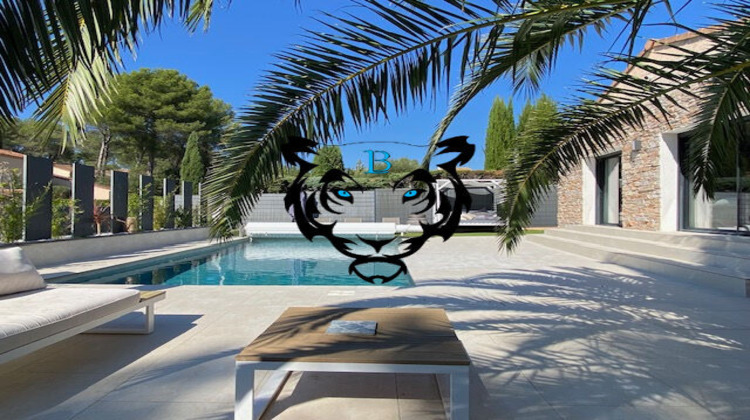 Ma-Cabane - Vente Maison ROQUEBRUNE-SUR-ARGENS, 106 m²