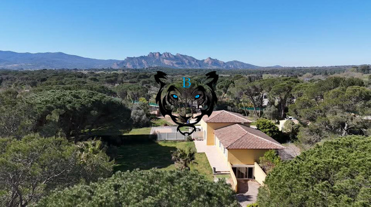Ma-Cabane - Vente Maison ROQUEBRUNE-SUR-ARGENS, 130 m²
