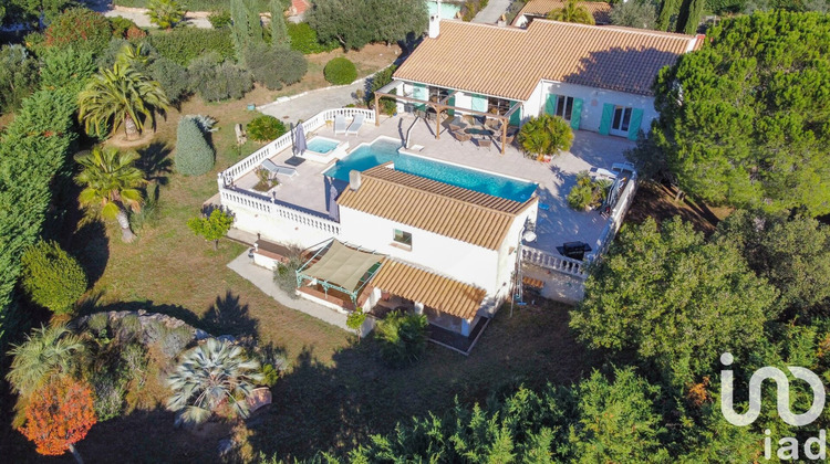 Ma-Cabane - Vente Maison Roquebrune-sur-Argens, 258 m²